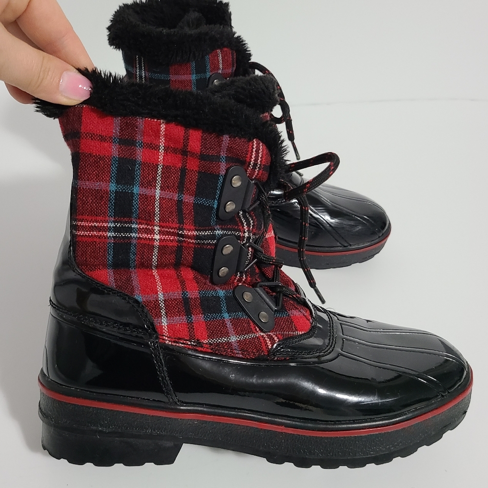 Storm by cougar alpen snow boots plad womens sz 9M